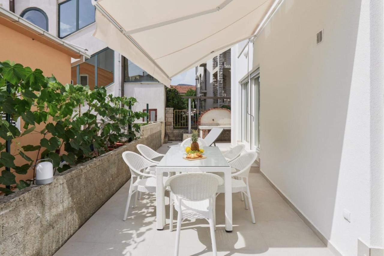 טיווט Petrovic Apartmani מראה חיצוני תמונה
