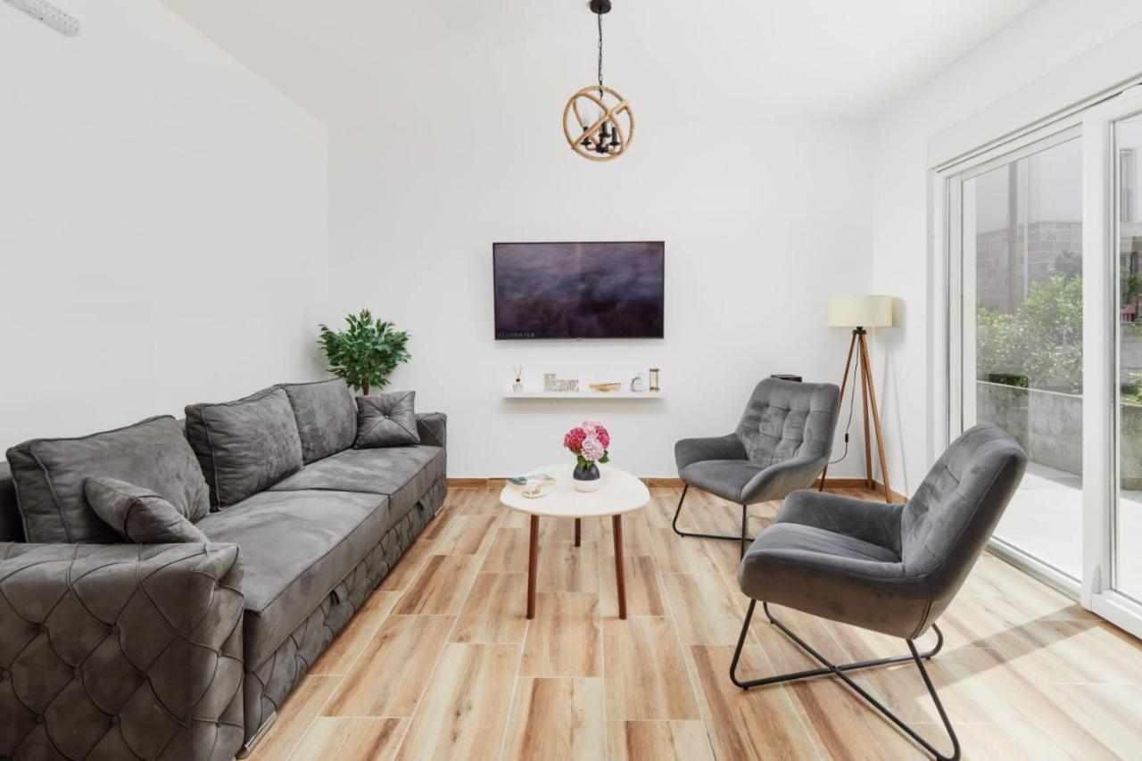 טיווט Petrovic Apartmani מראה חיצוני תמונה