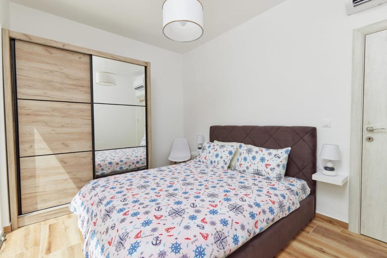 טיווט Petrovic Apartmani מראה חיצוני תמונה